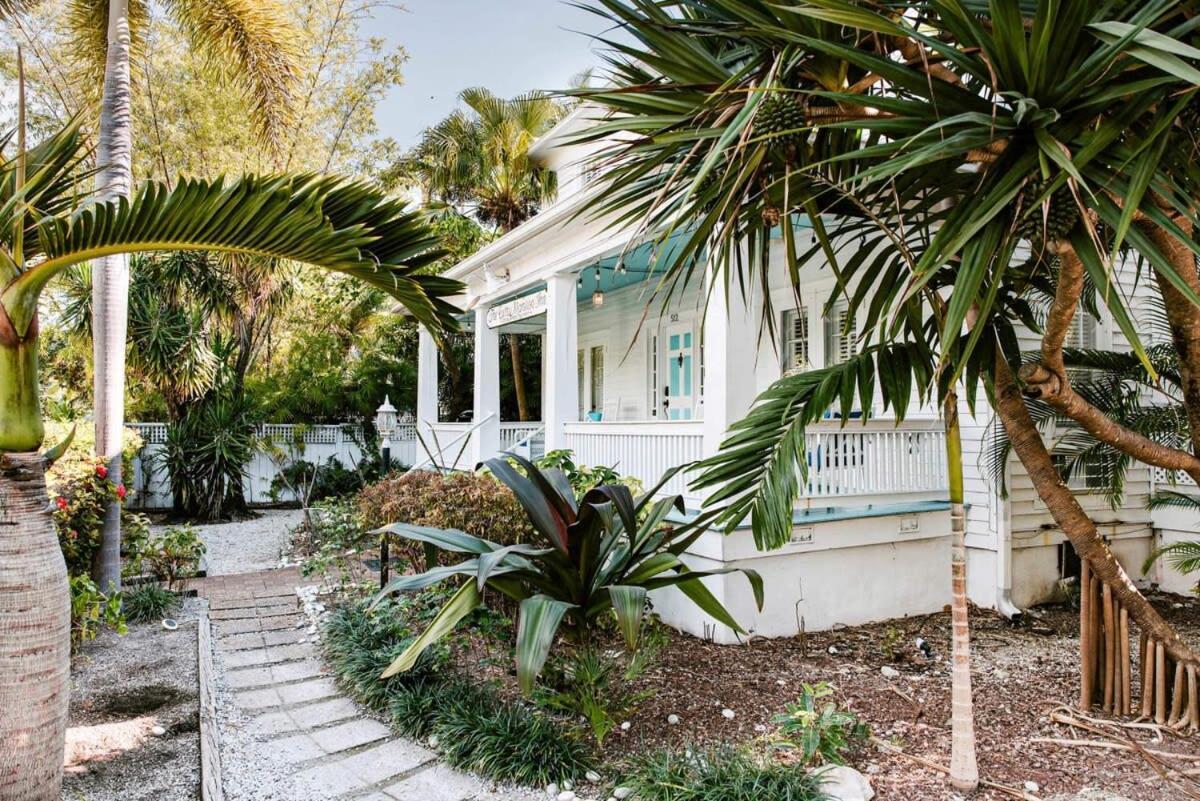 Deluxe King With Balcony - At James House With Parking! Key West Esterno foto