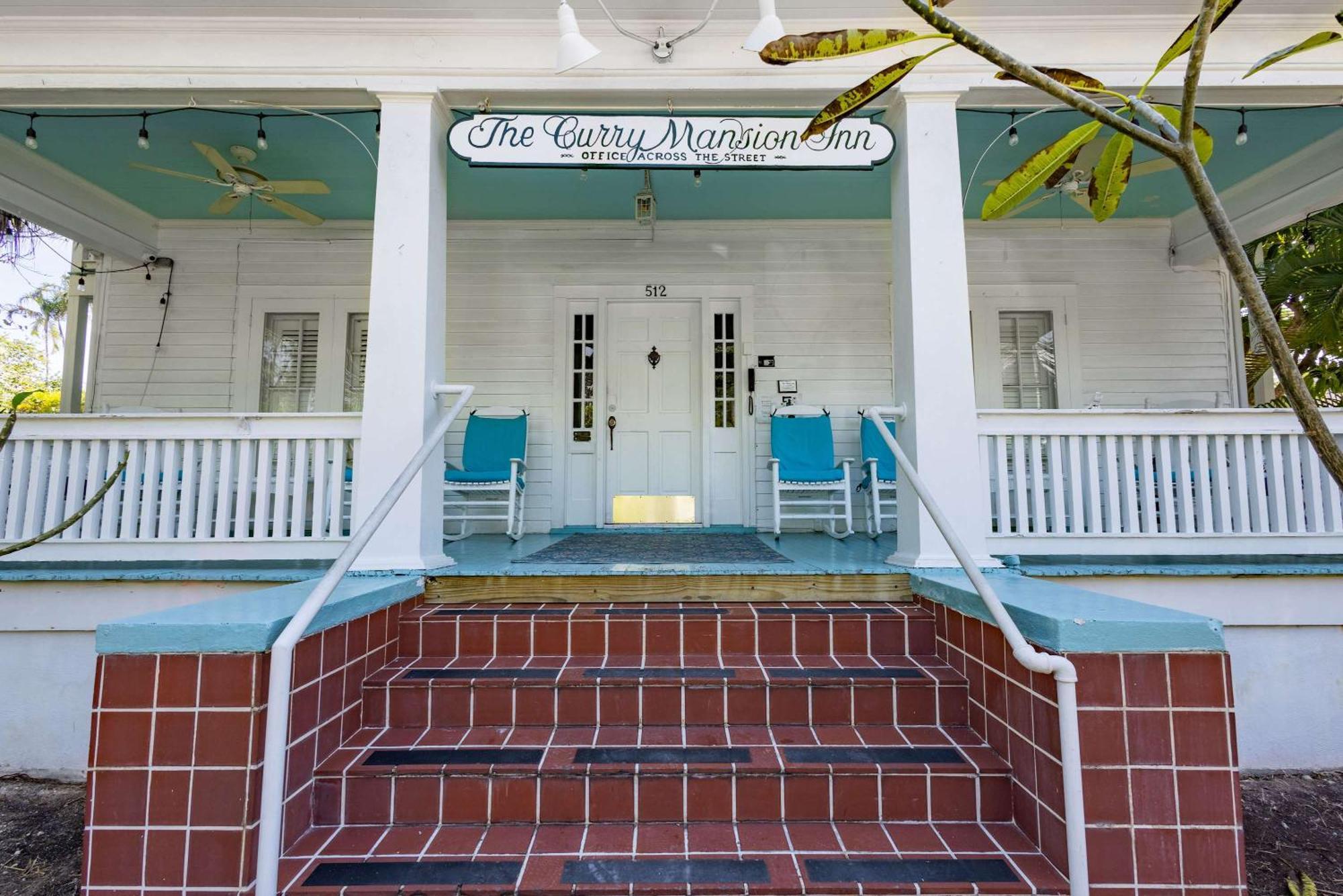Deluxe King With Balcony - At James House With Parking! Key West Esterno foto